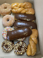 Foster's Donuts food