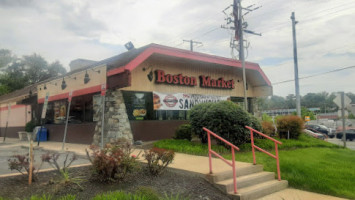 Boston Market outside