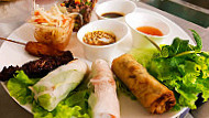 Le Petit Thai food