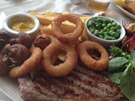 Beauchamp Arms food