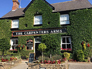 The Carpenters Arms outside