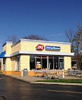 Dairy Queen (treat) outside