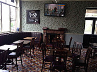 The White Hart inside