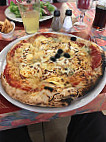 Le Saint Julien Pizzeria food