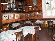 Osteria La Vignetta inside