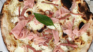 Ave Pizza Romana food