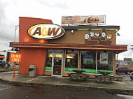 A&W inside