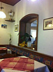 Trattoria Mainardo inside