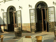 Café La Plaza inside