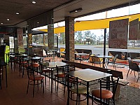 Australia's Pizza House outside