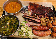 Milwood Smokehouse food