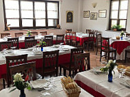 Cascina Cantavenna food