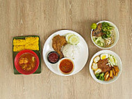 Bungsu Cafe food