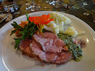 Wirtshaus Godswaergjistubu Tsokhim Co. food