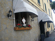 Il Galeone outside