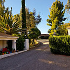 The Stable Rooms At The Oak Ranch outside