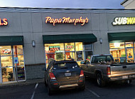 Papa Murphy's Take N' Bake Pizza outside