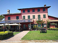 Agriturismo Ai Feudi outside