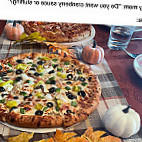 Hunt Brothers Pizza food