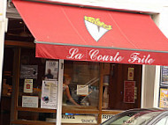 La Courte Frite outside