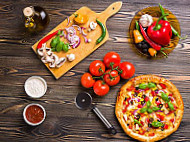 Pizzeria Favoriten food