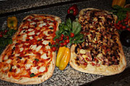 Pizzeria La Rustica food