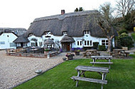 The Hatchet Inn outside