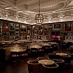 Berners Tavern inside