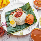 Nasi Lemak Meraung food