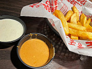 Red Robin Gourmet Burgers And Brews food