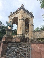 Waldgaststatte Friedensdenkmal