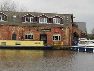 The Stanley Ferry, Hungry Horse