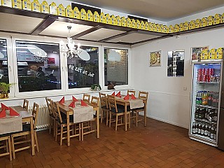 Pizzeria Deluxe 