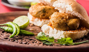 Spice Hub Vada Pav