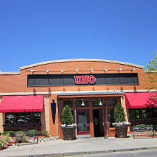 Uno Pizzeria Grill Sturbridge