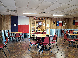 Porkys Smokehouse Grill