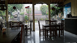 Warung Sridana