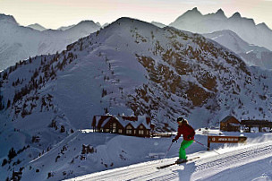 Eagle's Eye Restaurant - Kicking Horse Mountain Resort