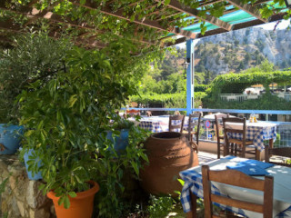 Taverna Oromedon