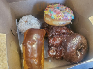 Yum Yum Donuts