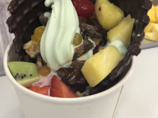 Yogen Fruz