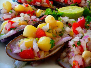 Antojitos Del Peru