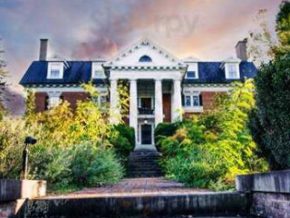 Byron's Dining Room At The Mercersburg Inn