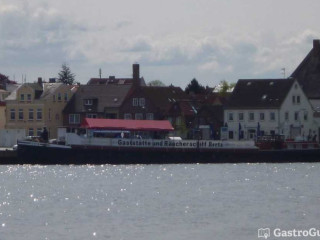 Gaststätten Und Räucherschiff Ms Herta