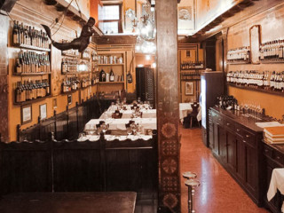 Antica Bottega Del Vino