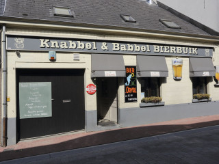 Knabbel En Babbel Bierbuik