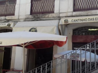 Cantinho Das Escadas