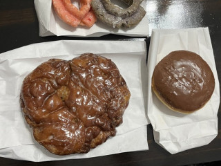 Donut D-light, Boba And Smoothie