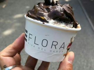 Gelateria Flora