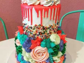 Smallcakes Cupcakery/cave Creek